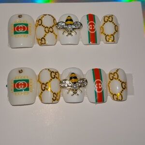 10 PC Hand Crafted Gold Bee Nails NWT